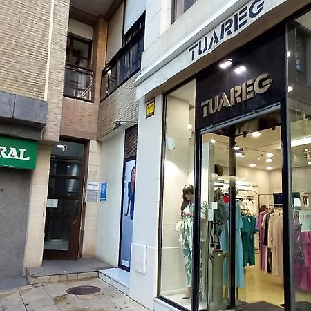 Hostel Central Sevilla Luaran gambar